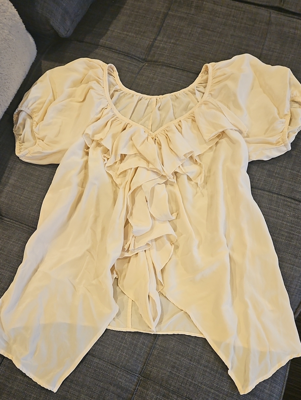 Silk Cream Ruffle Front Puff Short Sleeve Blouse0018